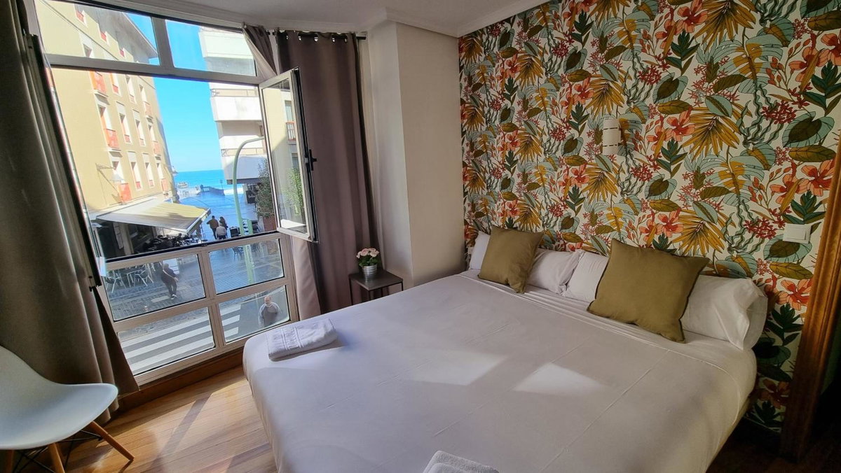 Pension Ipar, Spain