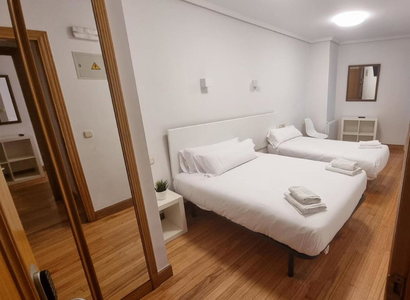 Pension Ipar, Zarautz, Spain