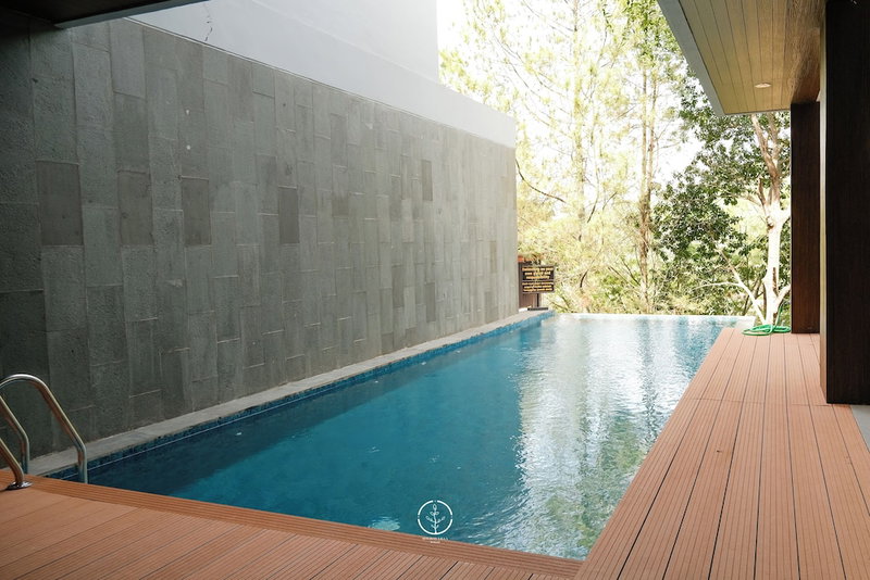 Asmaya 7BR Villa private heated pool and billiard, Cimenyan, Indonesia