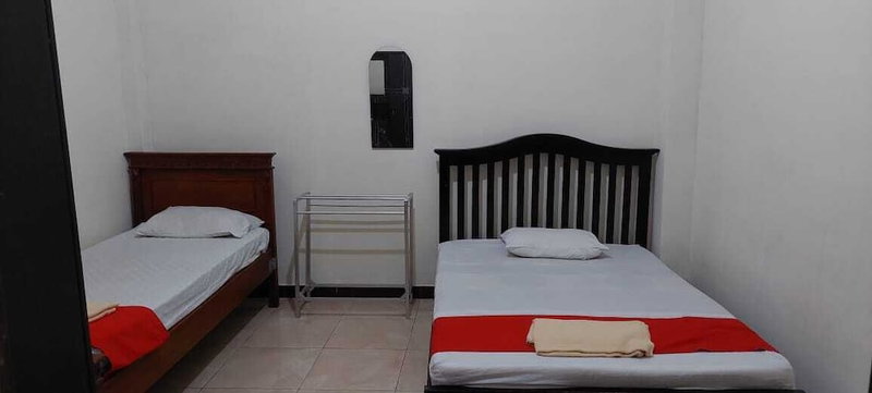 Kartika Homestay Syariah Surabaya, Surabaya, Indonesia