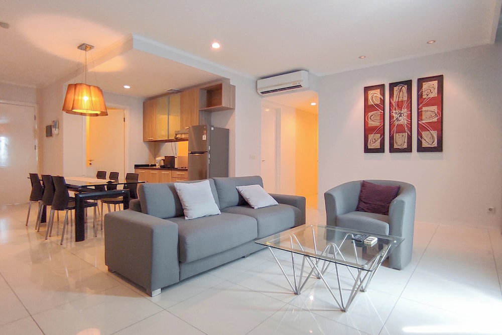 Hotel · Wonderful And Relaxing 3Br At The Via And The Vue Apartment, Surabaya