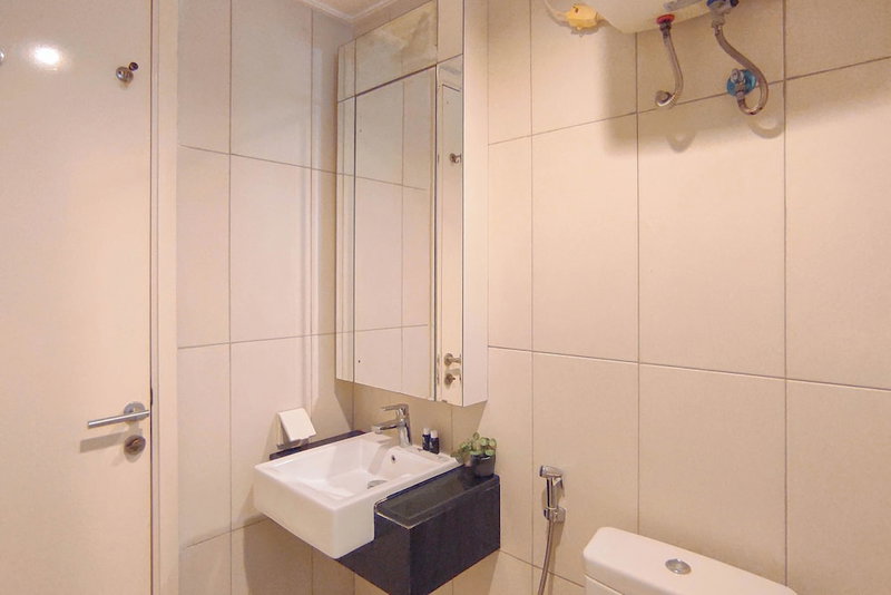 Wonderful And Relaxing 3Br At The Via And The Vue Apartment, Surabaya, Indonesia