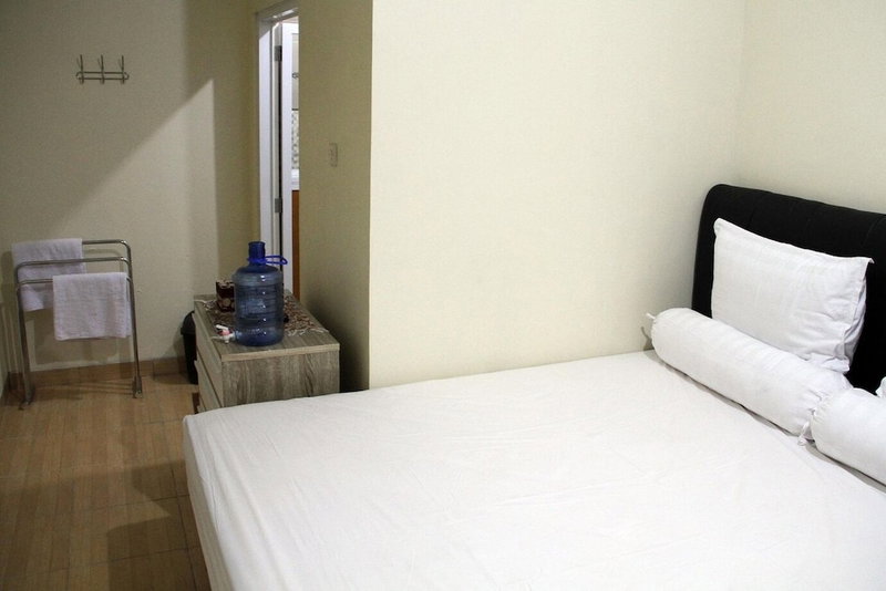 Green Leaf Guest House Jogja by Sinergi, Depok, Indonesia