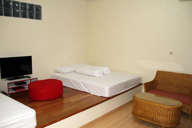 Green Leaf Guest House Jogja by Sinergi, Depok, Indonesia