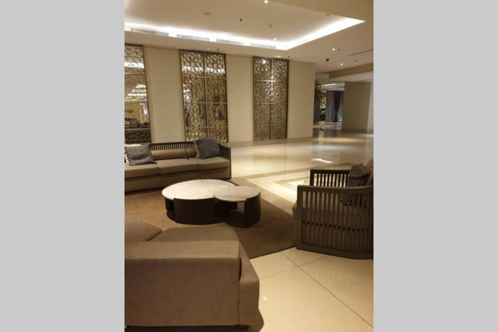 Cosmy Orchard Apartment at Pakuwon Mall with Wifi, Indonesia