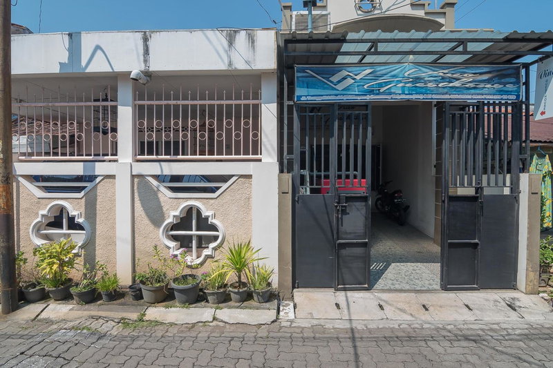 RedDoorz near MT Haryono Semarang, Semarang, Indonesia