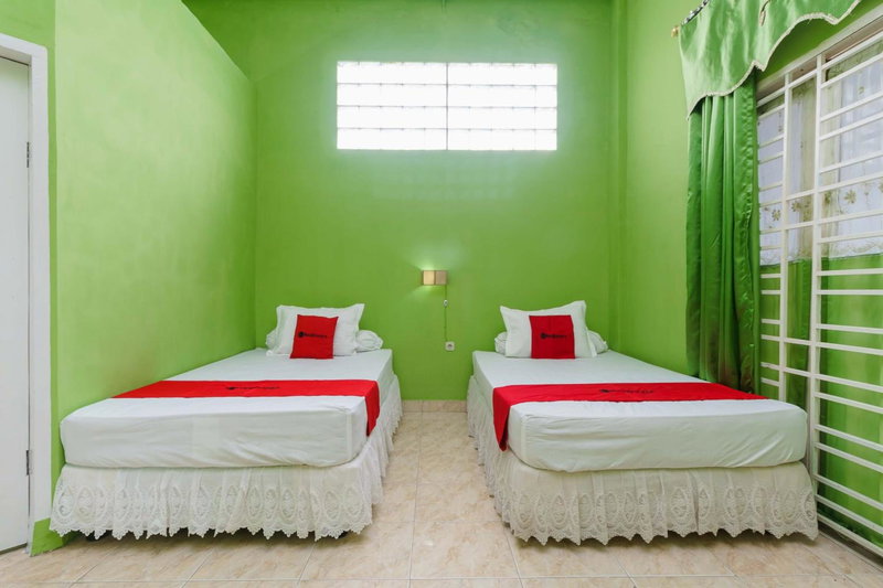 RedDoorz Syariah near Museum Tsunami Aceh 2, Geutieue, Indonesia