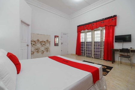 RedDoorz Syariah near Museum Tsunami Aceh 2, Geutieue, Indonesia