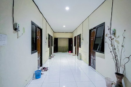 RedDoorz At Graha 99 Simomulyo, Surabaya, Indonesia