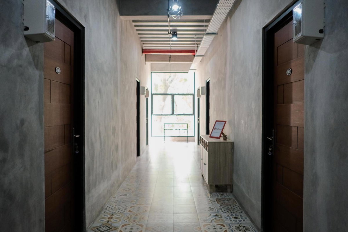RedDoorz near Trans Studio Mall Cibubur 3, Indonesia