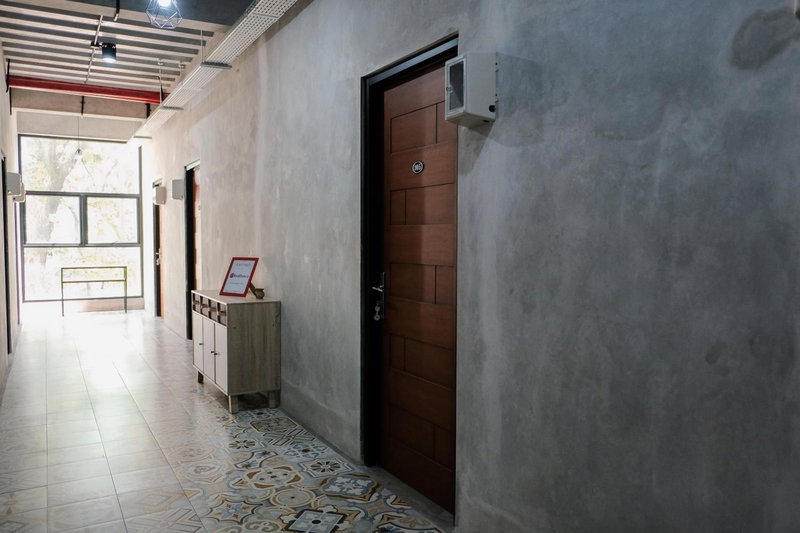 RedDoorz near Trans Studio Mall Cibubur 3, Bogor, Indonesia