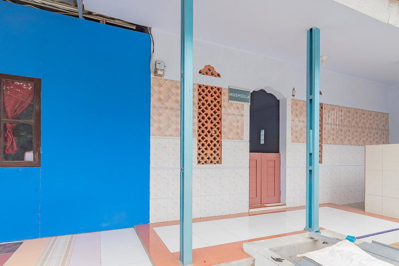 RedDoorz Syariah @ Tambak Mekar Street Subang, Rancadaleg, Indonesia