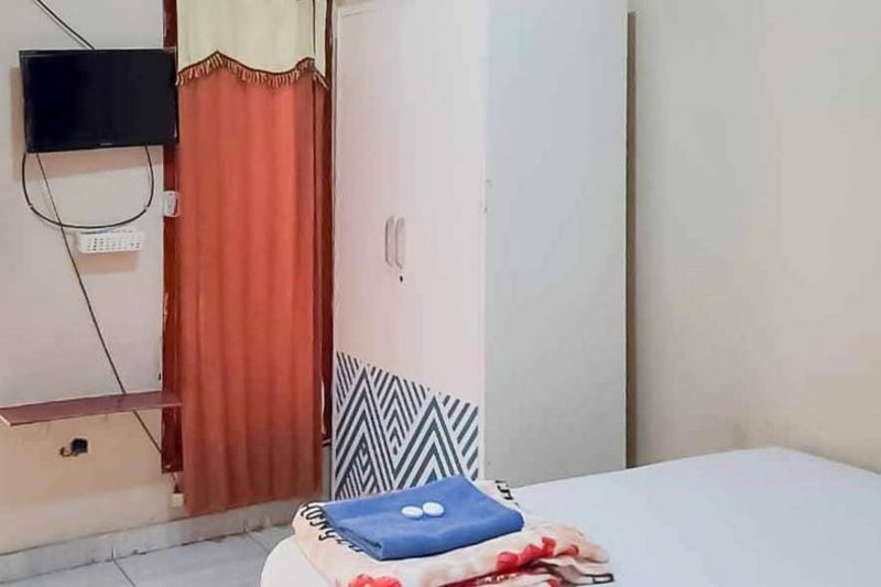 Pakansari Guest Inn Mitra RedDoorz, Bogor, Indonesia