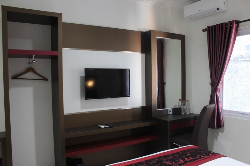 IDEA's Hotel Jalan Ibrahim Aji, Bandung, Indonesia
