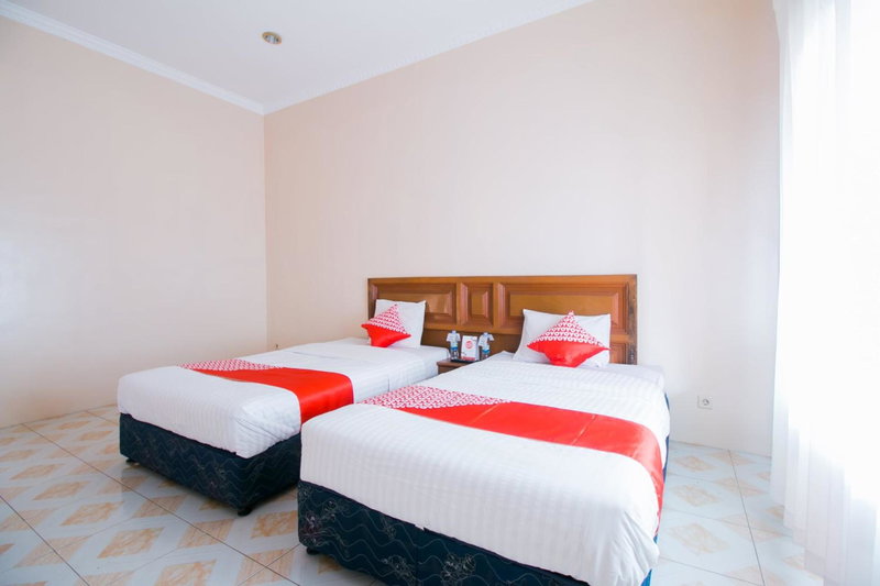 Hotel O Edotel Smkn 1 Pacet Syariah, Puncak, Indonesia