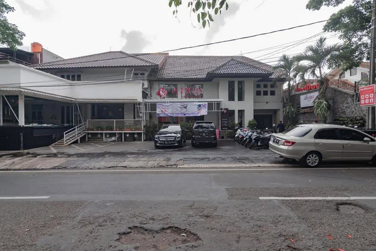 RedDoorz at Arwiga Hotel near RS Hasan Sadikin Bandung, Indonesia