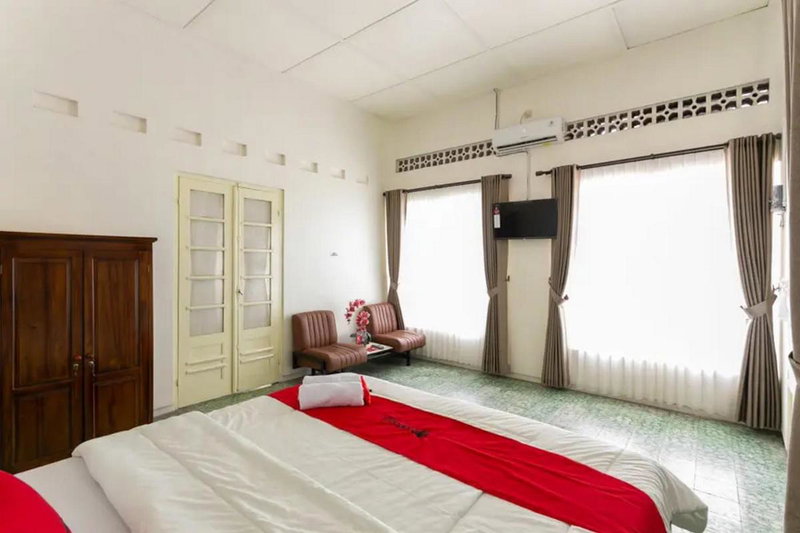 RedDoorz Syariah near Titik Nol Yogyakarta, Yogyakarta, Indonesia
