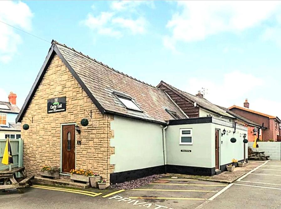 Curly Tail Accommodation, Bishops Castle, United Kingdom