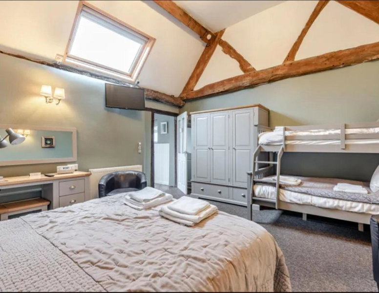 Curly Tail Accommodation, Bishops Castle, United Kingdom