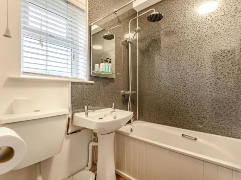 Curly Tail Accommodation, Bishops Castle, United Kingdom