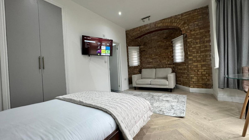 London Studios and Suites, Harrow, United Kingdom