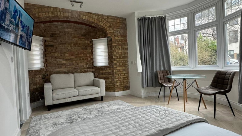 London Studios and Suites, Harrow, United Kingdom