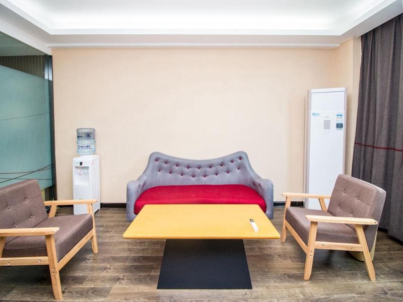 Thank Inn Plus Hotel Jiangsu Suqian Diamond Apartment, Suqian, China