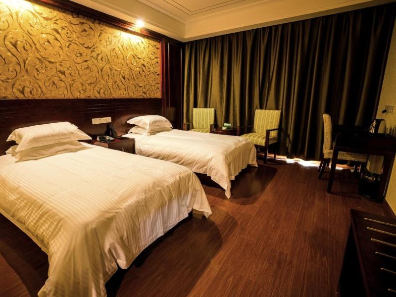 GreenTree Inn Jiangsu Nantong Haimen Sanchang North Wangjiang Road Business Hotel, Haimen, China