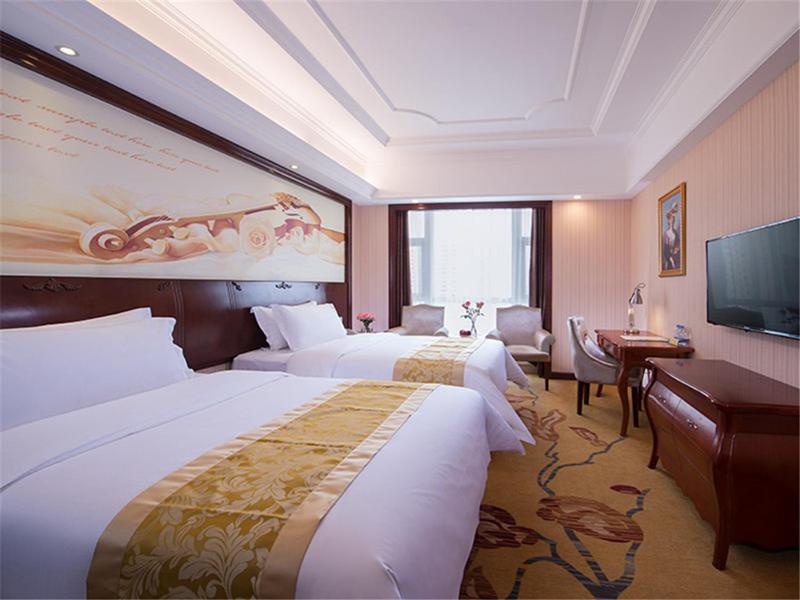 Hotel · Vienna Hotel Guangdong Gaozhou City East Passenger Depot, Gaozhou