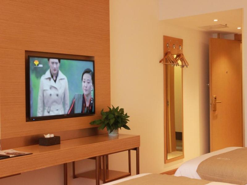 GreenTree Inn Taizhou Taixing City Xuanbao Town Zhongyang Road Express Hotel, Yong'anzhou, China