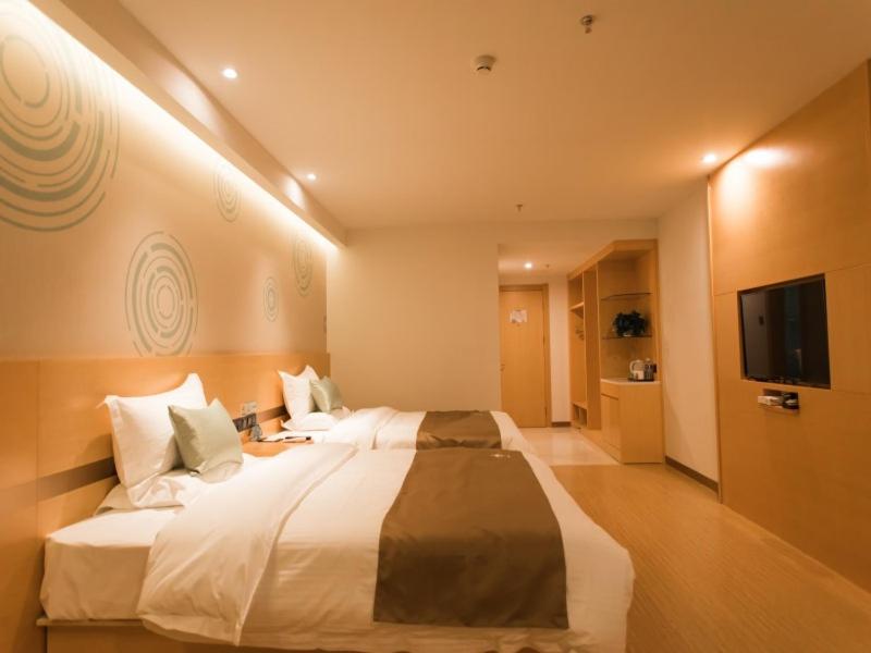 GreenTree InnZhangjiakou High-speed Railway Station Business Hotel, Zhangjiakou, China