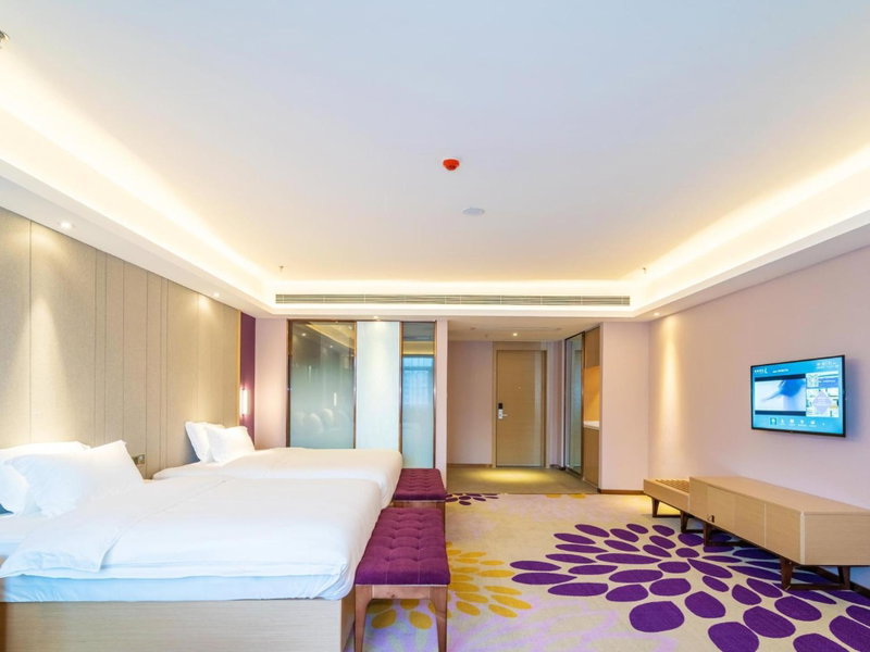 Lavande Hotel Anshun West High-speed Rrailway Station, Anshun, China