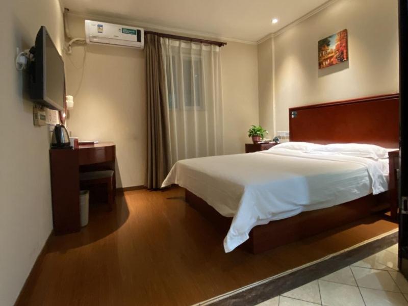 GreenTree Inn Beijing Changping Tiantongyuan East Taipingzhuang Road Express Hotel, Beijing, China