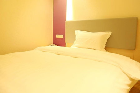 7Days Inn Neijiang Longchang Xinhua Street Branch, Neijiang, China