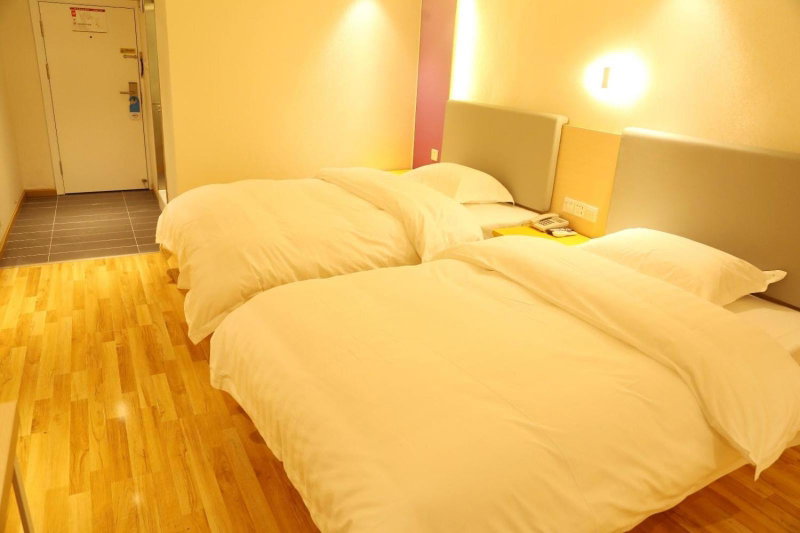 7Days Inn Neijiang Longchang Xinhua Street Branch, Neijiang, China
