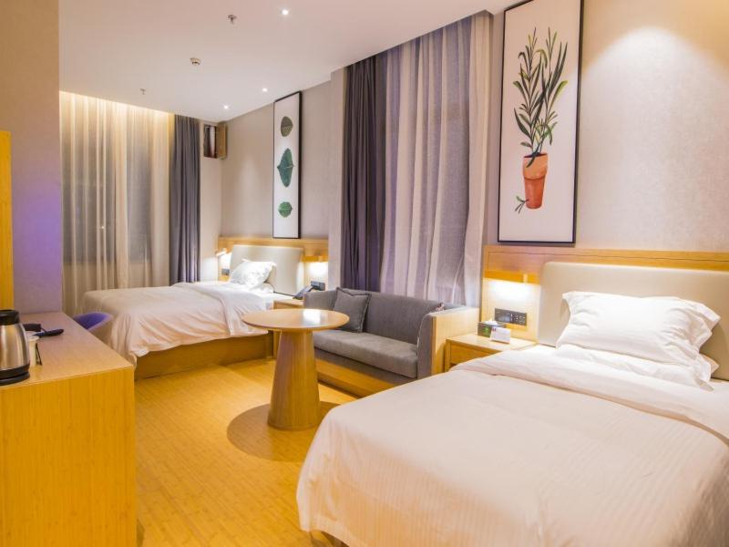 GreenTree Inn Fuzhou South Railway Station Business Hotel, Fuzhou, China