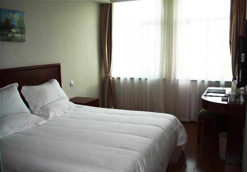 GreenTree Inn Jiangsu Nanjing Zhongyangmen Railway Station Express Hotel, Nanjing, China