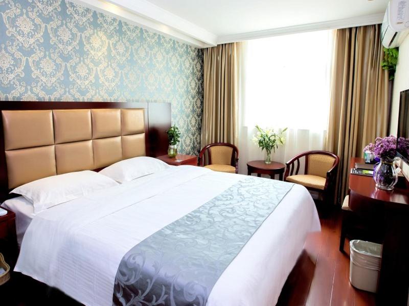 GreenTree Inn Henan Zhengzhou West Changjang Road Business Hotel, Zhengzhou, China