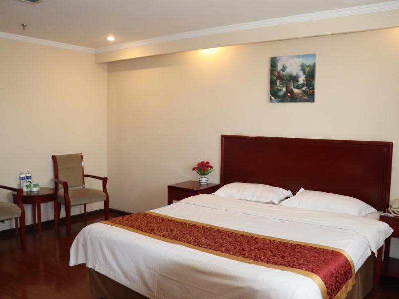 GreenTree Inn HeBei ZhangJiaKou XuanHua BoJu Countryside Business Hotel, Zhangjiakou, China