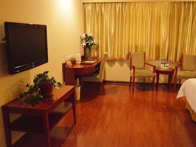GreenTree Inn HeBei ZhangJiaKou XuanHua BoJu Countryside Business Hotel, Zhangjiakou, China
