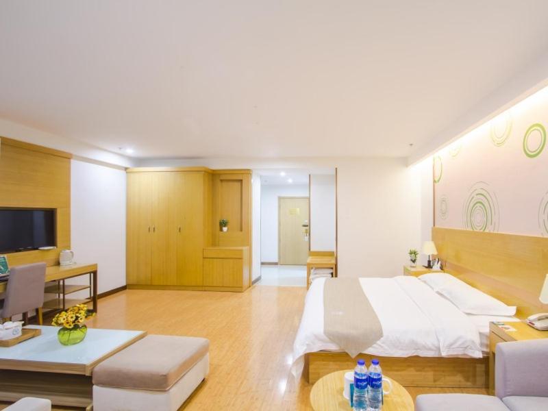 GreenTree Inn Xingxincheng Town Jiayuan Central Plaza Business Hotel, Jiaxing, China