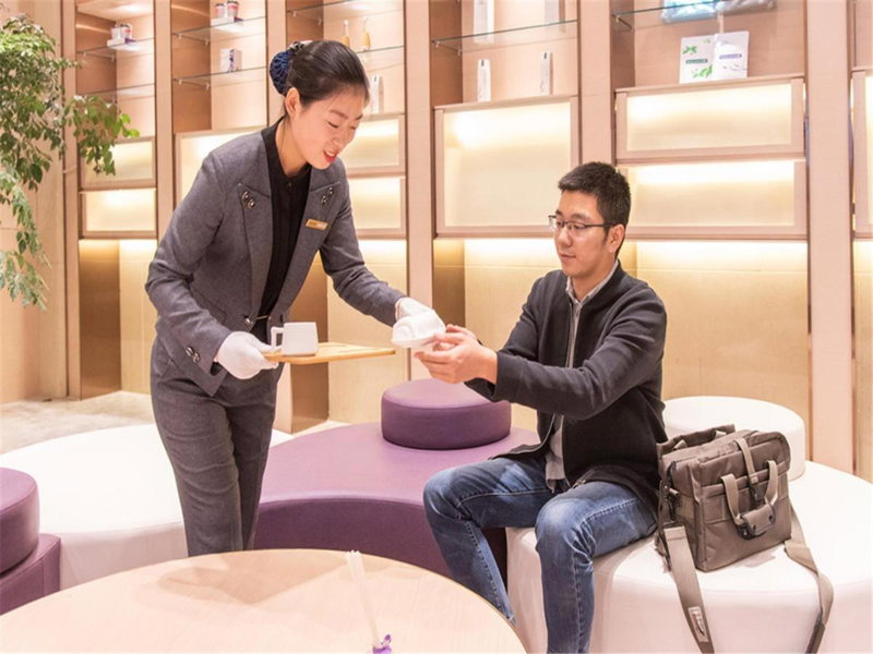 Lavande Hotel Xuzhou People's Square, Xuzhou, China