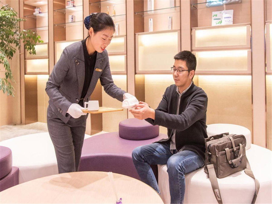 Lavande Hotel Xuzhou People's Square, Xuzhou, China