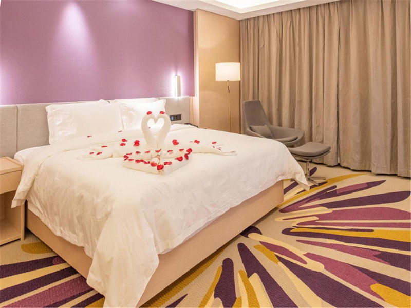 Lavande Hotel Xuzhou People's Square, Xuzhou, China