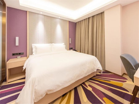 Lavande Hotel Xuzhou People's Square, Xuzhou, China