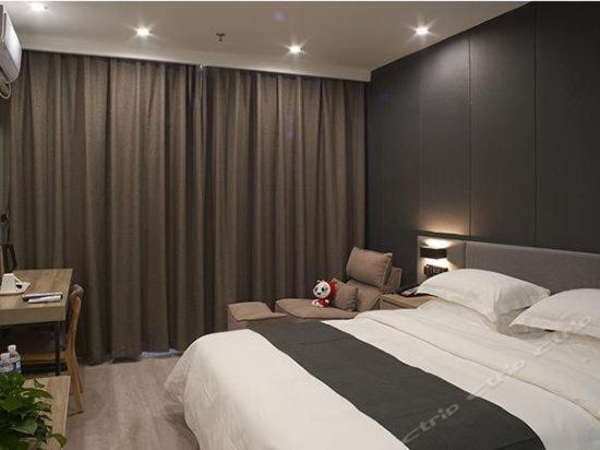 Thank Inn Plus Hotel Hebei Shijiazhuang Yuhua District of Hebei Normal University, Shijiazhuang, China