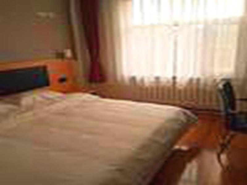 Thank Inn Chain Hotel shandong yantai zhifu district RT-Mart railway station, Yantai, China