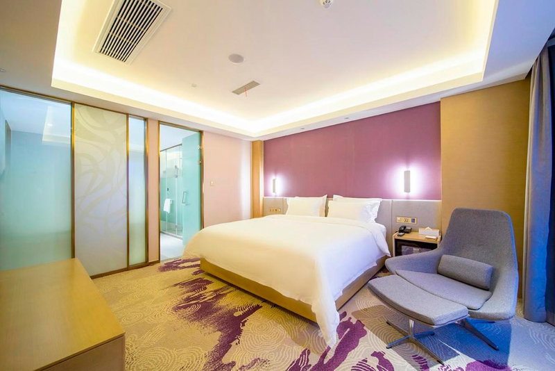 Lavande Hotel (Yangzhou Jiangwangshui Street RT-Mart Branch), Yangzhou, China