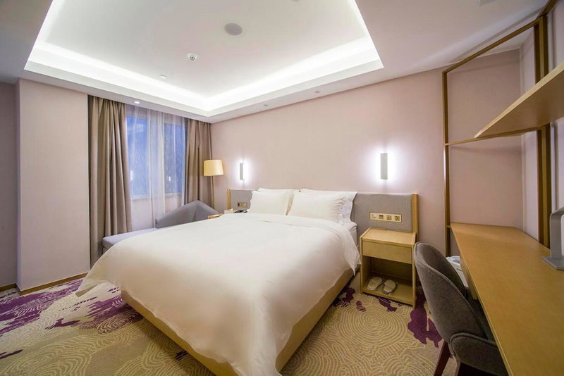 Lavande Hotel (Yangzhou Jiangwangshui Street RT-Mart Branch), Yangzhou, China