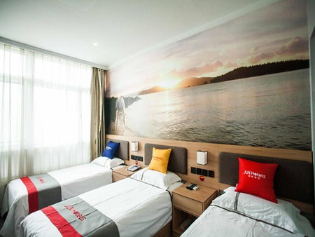 JUN Hotels Hebei Xingtai Qiaodong District South Xinhua Road, Xingtai, China